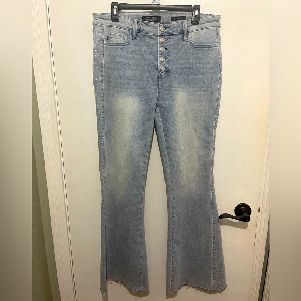 JUDY BLUE Women's Light Blue flare Jeans. Sz 15 X 32